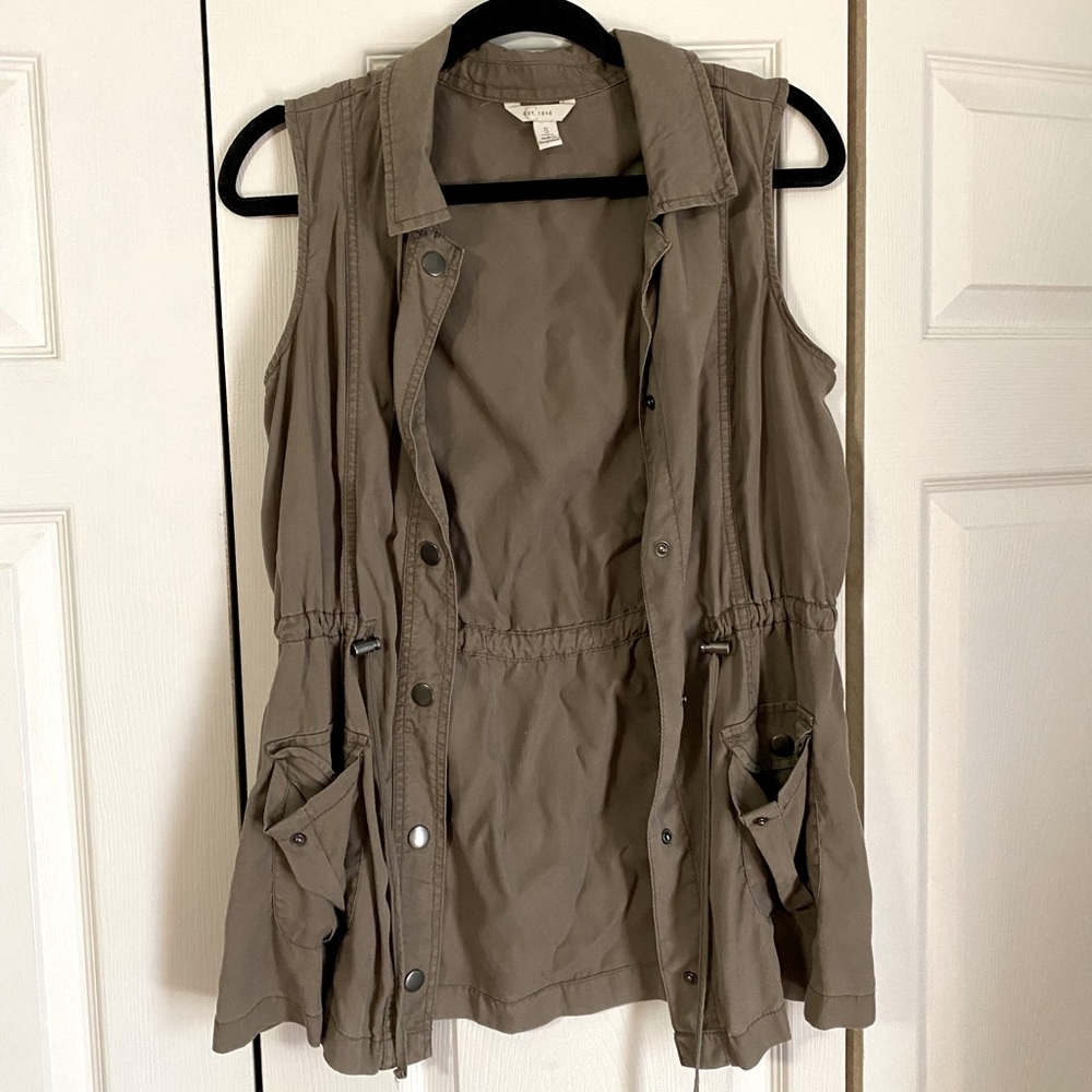 Cato Small Brown Utility Vest